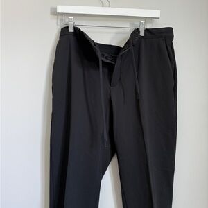 Uniqlo's Men's Black Pants
